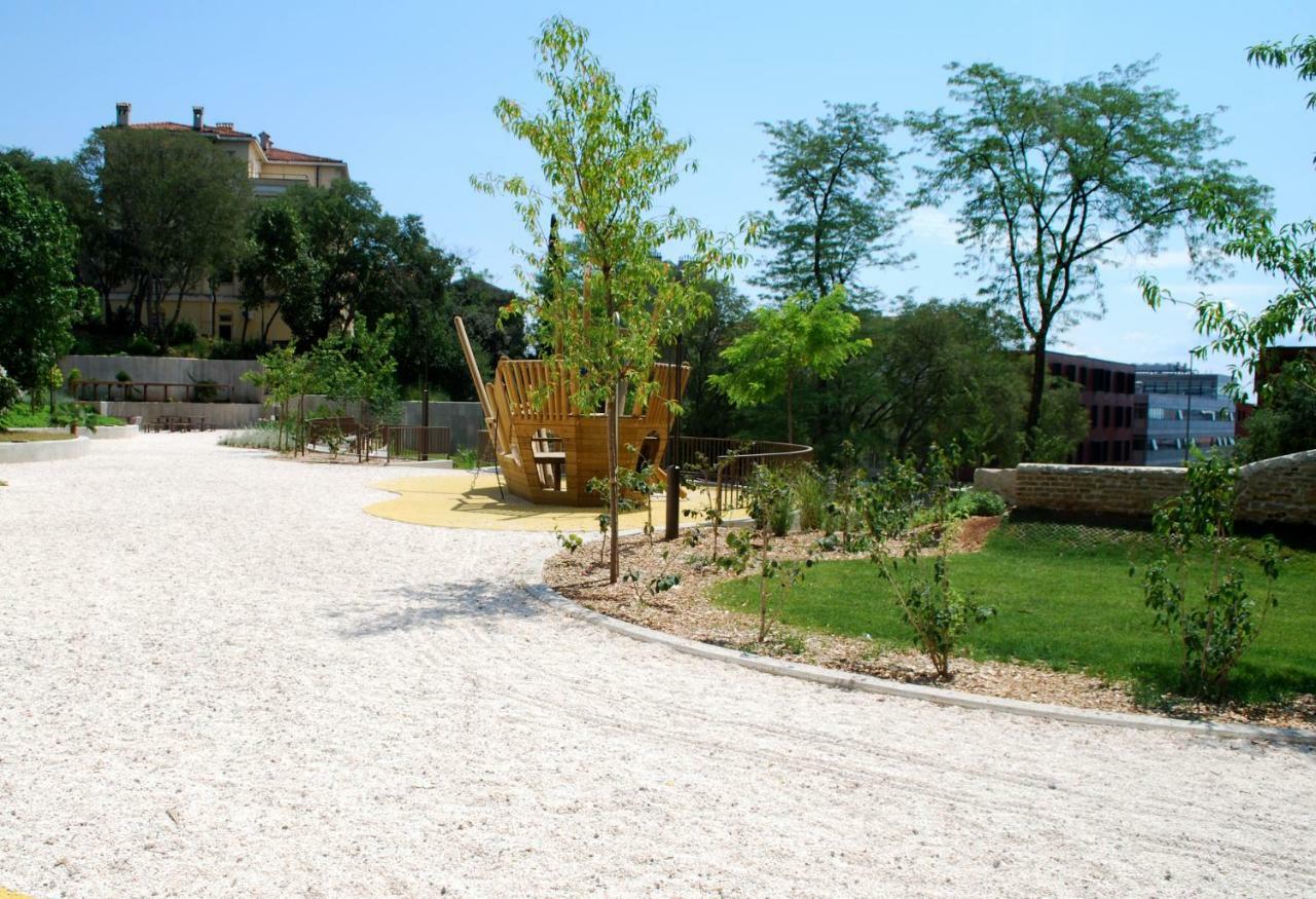 Park Pomerio Appartment 里耶卡 外观 照片